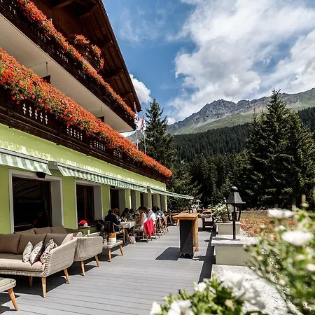 Hotel Waldhaus Am 3*